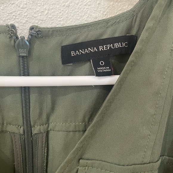 Banana Republic Olive Green Sleeveless Utility Jumpsuit Size 0 - Picture 4 of 6